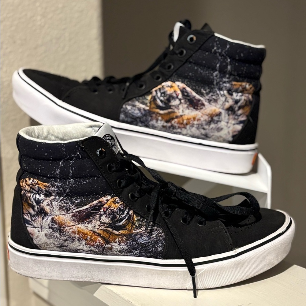 Vans ComfyCush Sk8-Hi Top Discovery Channel Project Cat Tiger Men's Size 10